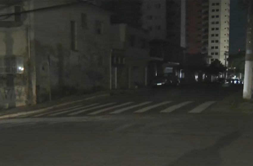  São Paulo enfrenta quinto dia de apagão com 134 mil imóveis sem
