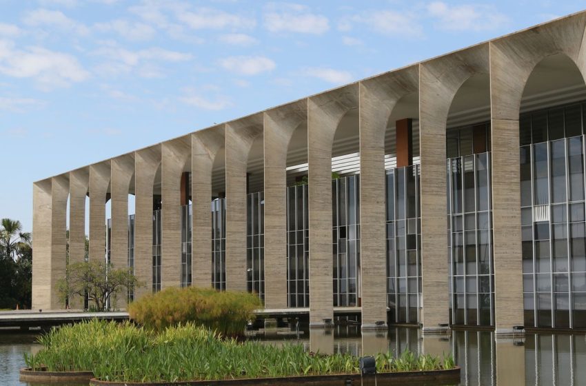  Expectativa de assinatura do Acordo Mercosul-UE neste sábado