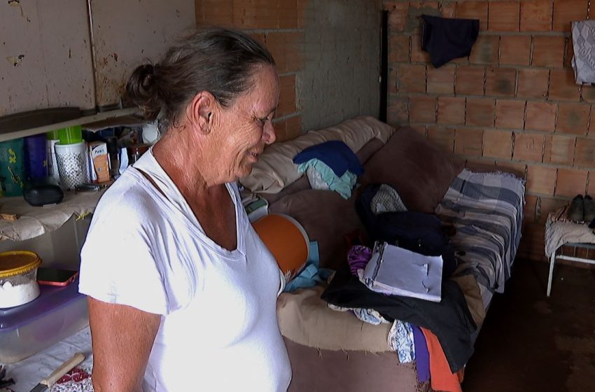  Enchente em Ribeirão Preto afeta mais de mil moradores na comunidade Locomotiva