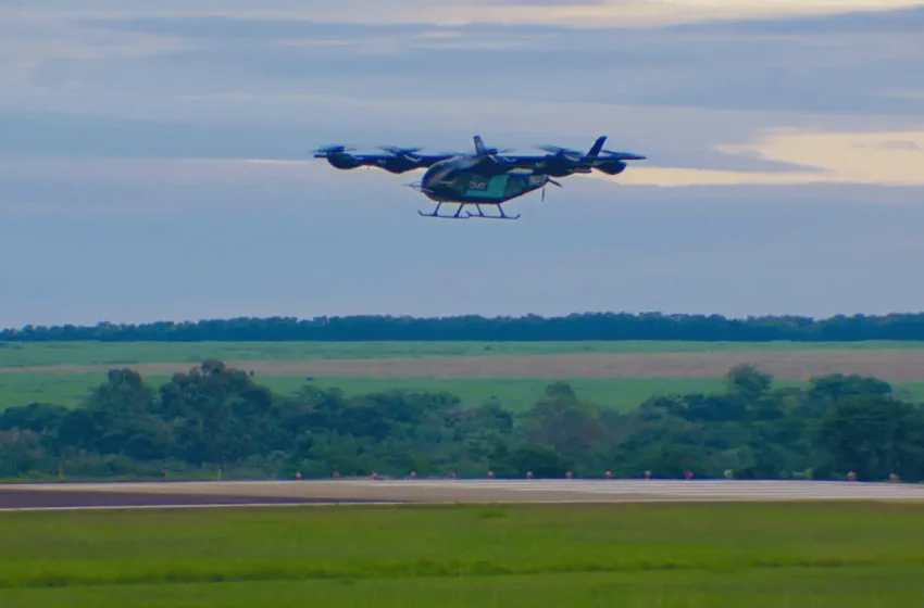  Eve da Embraer realiza primeiro voo de protótipo de carro voador