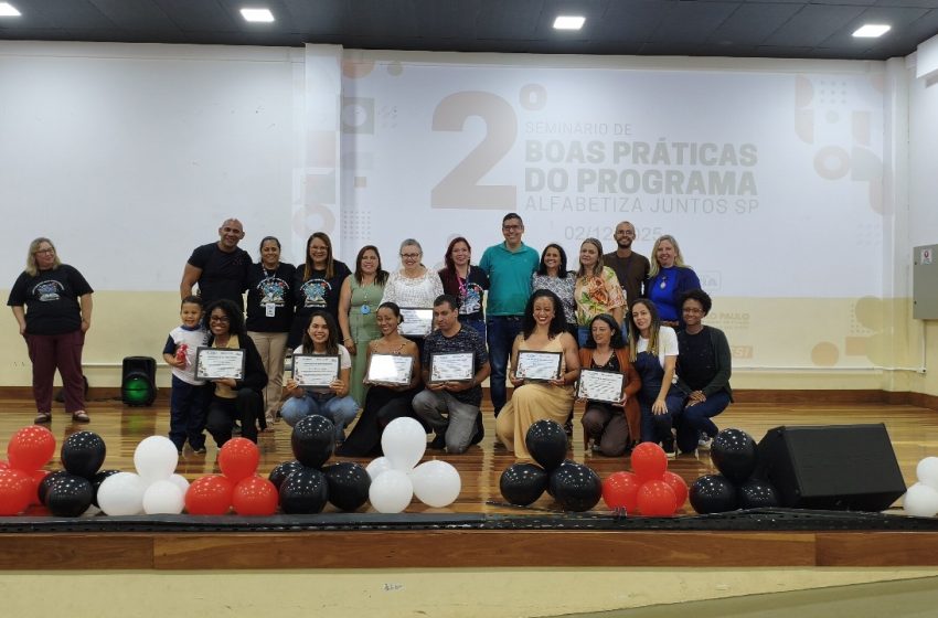  Cotia destaca suas boas práticas no 2º Seminário do Programa Alfabetiza Juntos