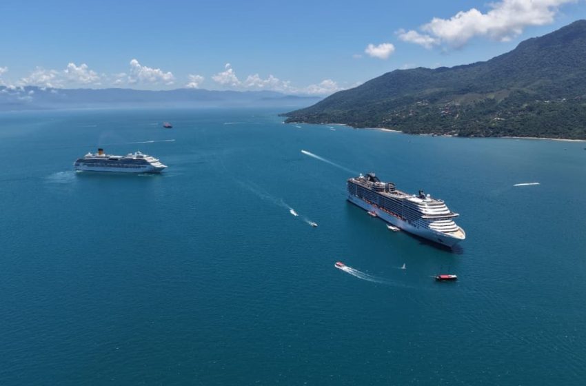  Navios de cruzeiro voltam à Ilhabela com 12 mil passageiros e tripulantes