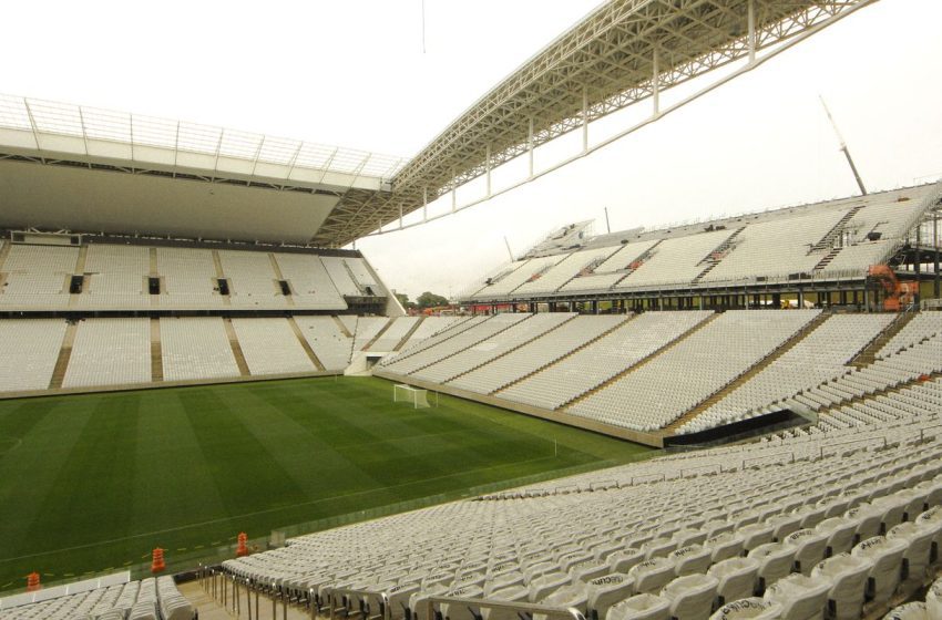  Torcedor morre em estádio do Corinthians após atropelamento por veículo da PM