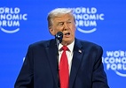  Trump ameaça tarifas de 100% ao Canadá por possível acordo com a