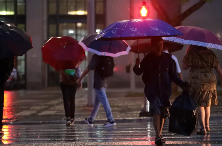  Frente fria traz chuvas severas e ventania para Sul e Sudeste