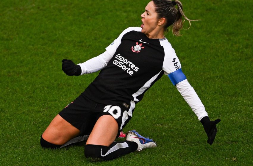  Com gol de Gabi Zanotti, Corinthians avança à final do Mundial feminino