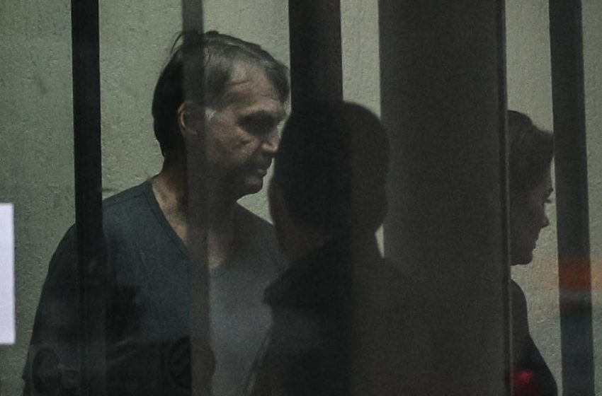  Perícia médica avalia saúde de Bolsonaro: cuidados adequados, sem necessidade hospitalar