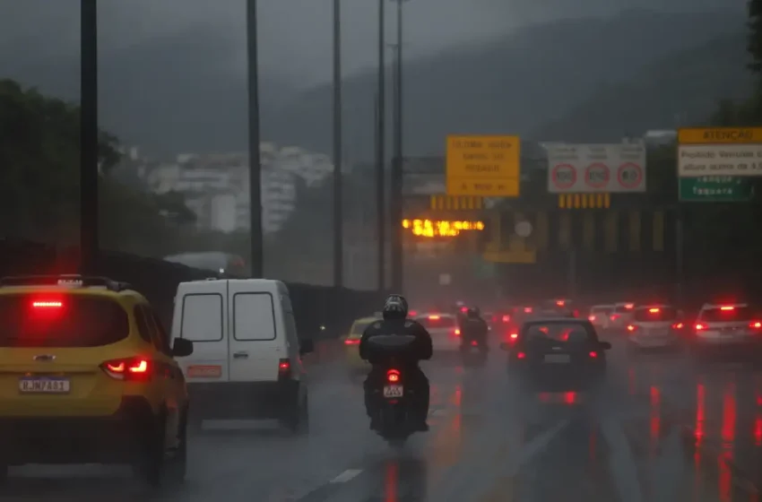  Rio de Janeiro em alerta máximo para chuvas intensas até sexta-feira
