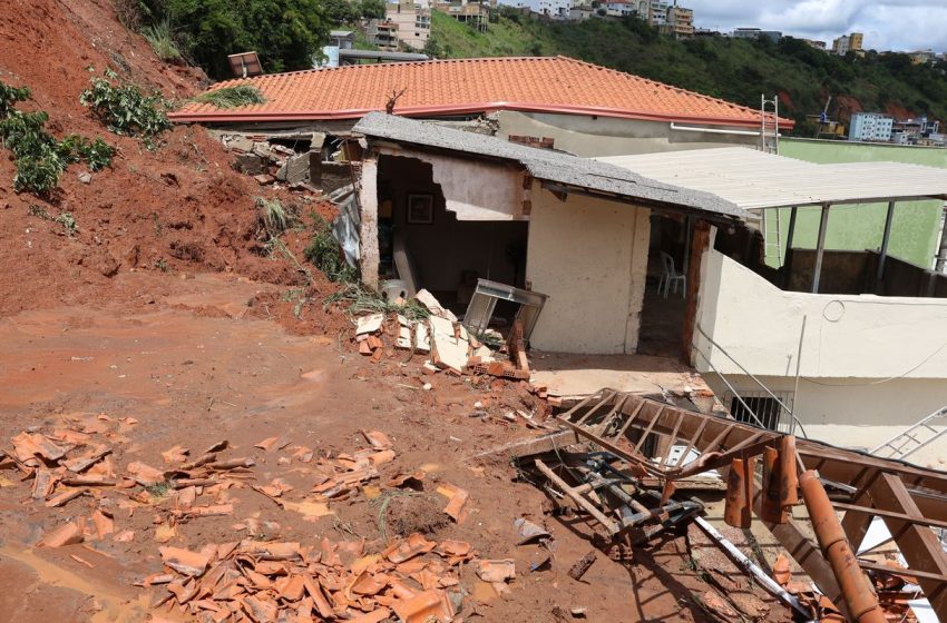  Chuvas intensas na Zona da Mata mineira elevam número de mortos para
