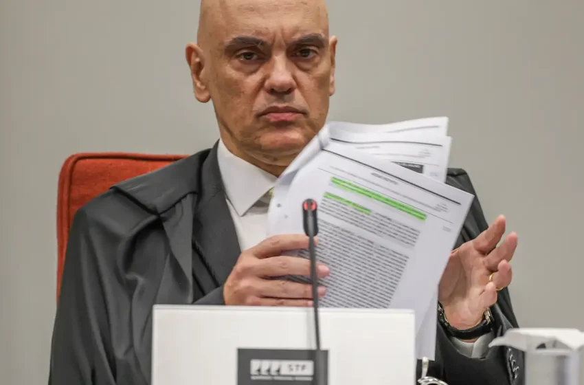  Moraes barra visita de assessor dos EUA a Bolsonaro na prisão