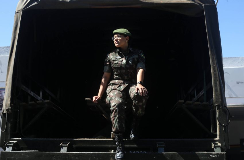  Brasil inicia serviço militar feminino com histórica incorporação de 1.467 mulheres