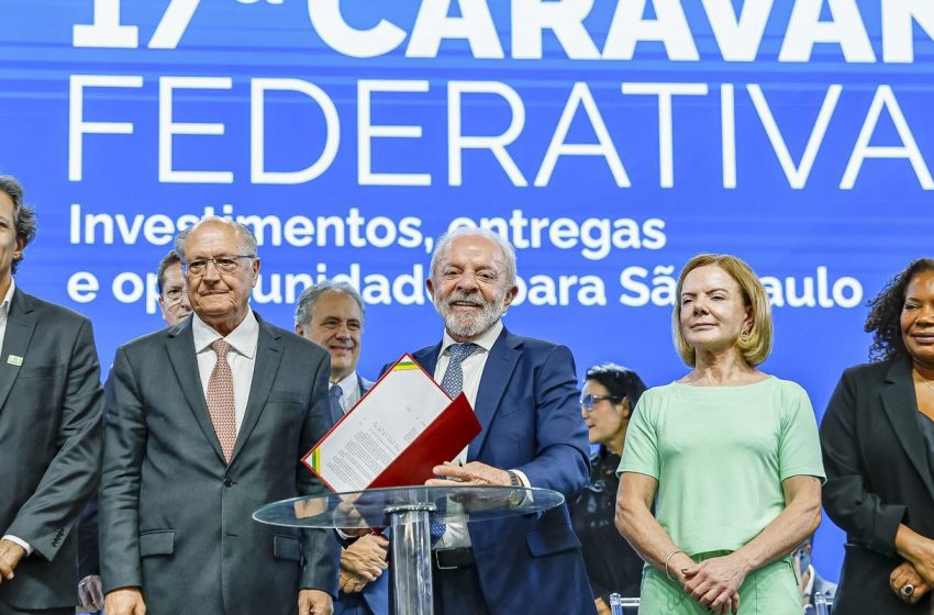  Gleisi reforça adesão a pacto nacional contra o feminicídio