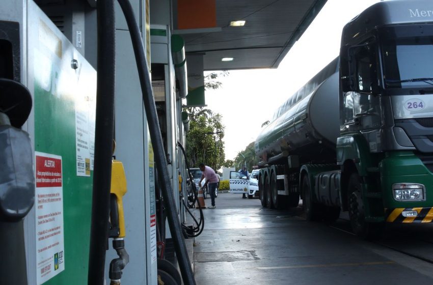  Preço do diesel pode cair R$ 1,20 com novo acordo federal-estadual