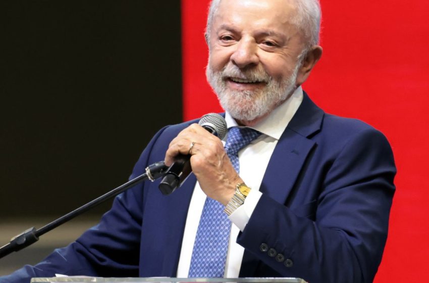  Lula critica invasões dos EUA e inação da ONU Na Celac