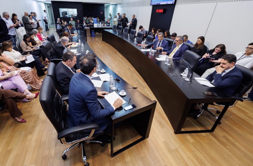  Alesp prevê pensão a crianças e adolescentes órfãos de vítimas de feminicídio 