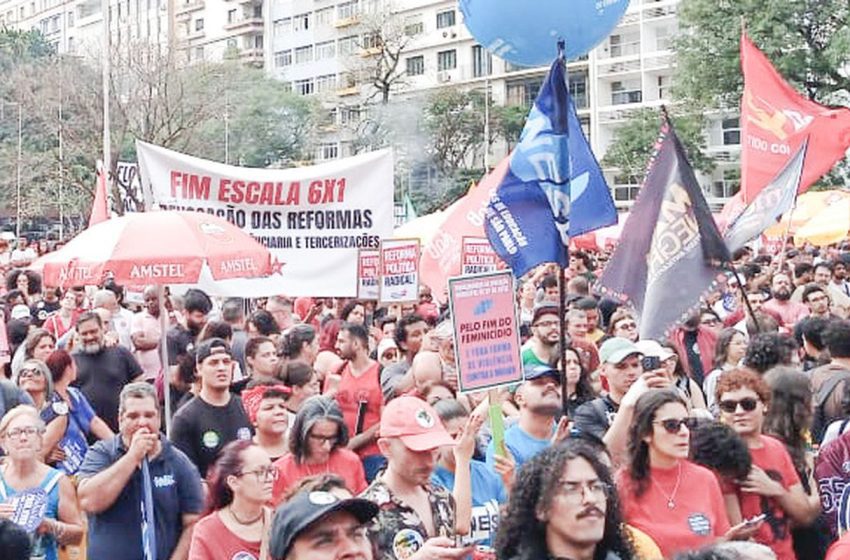  São Paulo: protesto pede fim da escala 6×1 e combate ao feminicídio