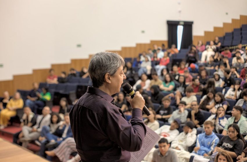  Projeto Jovens Protagonistas mobiliza mais de 500 estudantes da rede municipal de Cotia