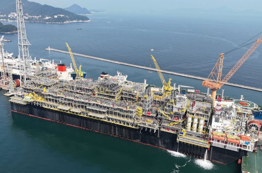  Petrobras inicia operação da P-79, impulsionando produção de petróleo e gás